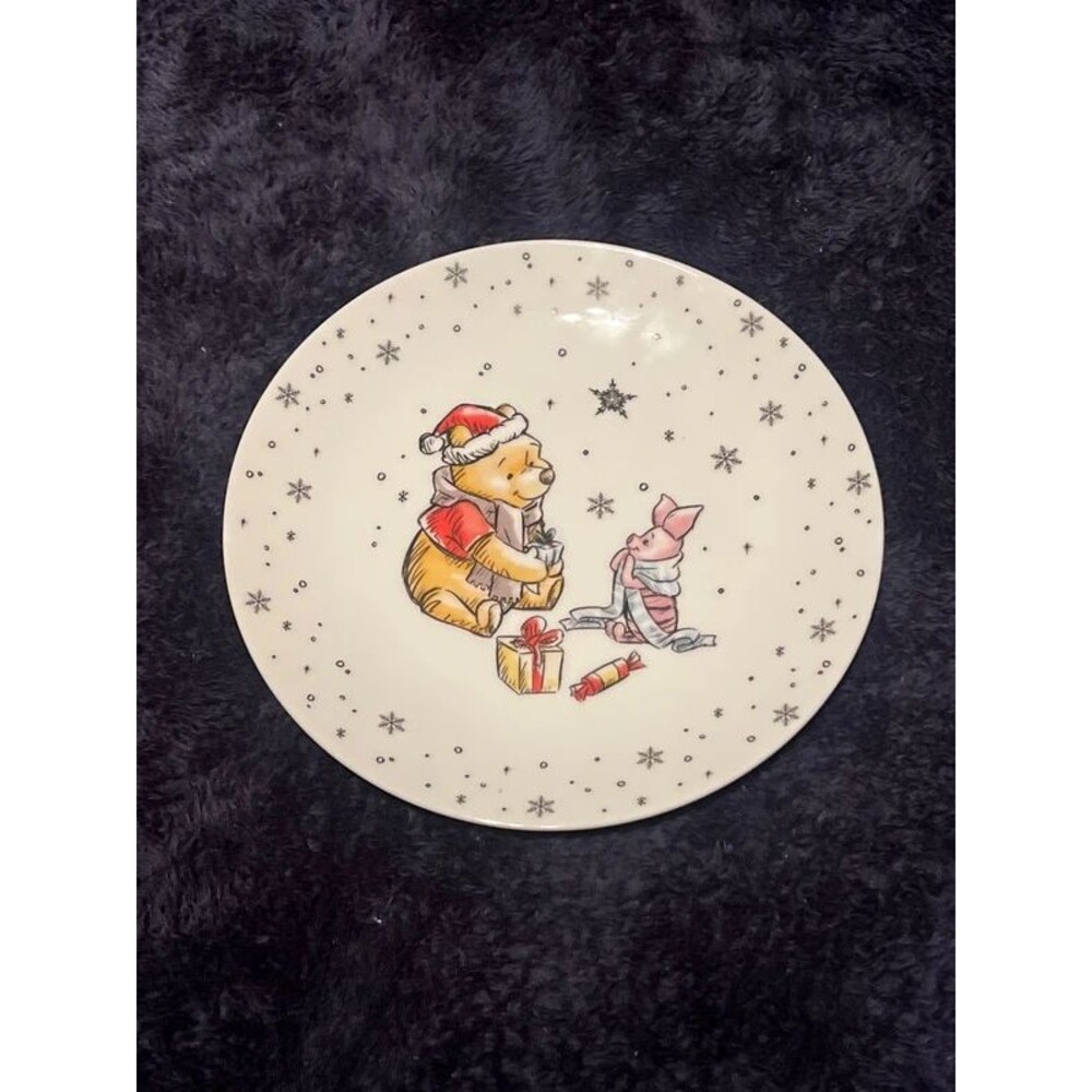 Disney Winnie the Pooh and Piglet Christmas plate